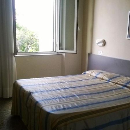 Hotel Moderno Pise Chambre photo
