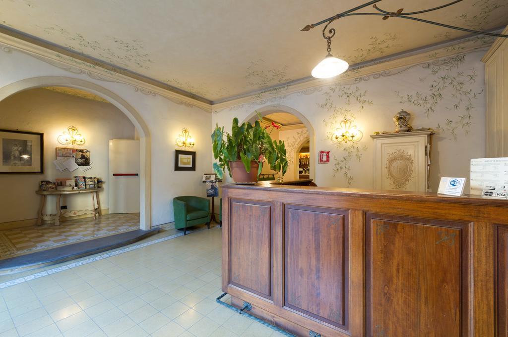 Hotel Moderno Pise Extérieur photo