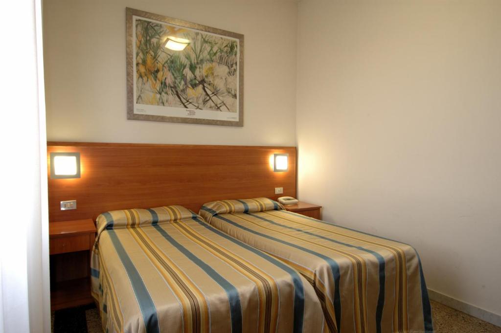 Hotel Moderno Pise Chambre photo
