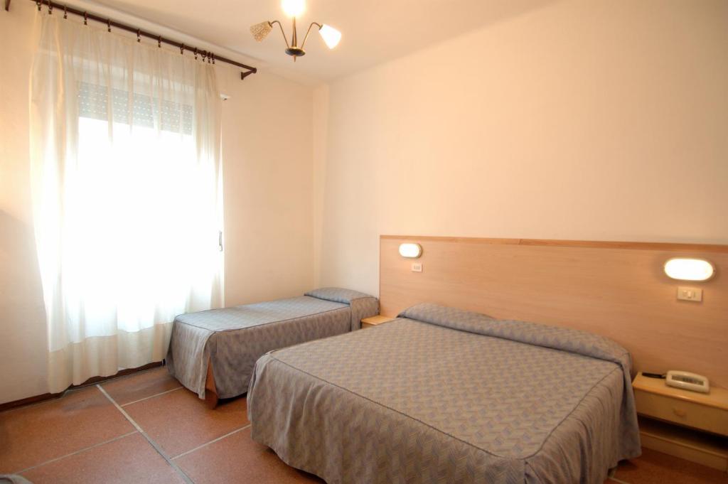 Hotel Moderno Pise Chambre photo