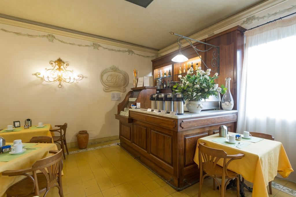 Hotel Moderno Pise Extérieur photo