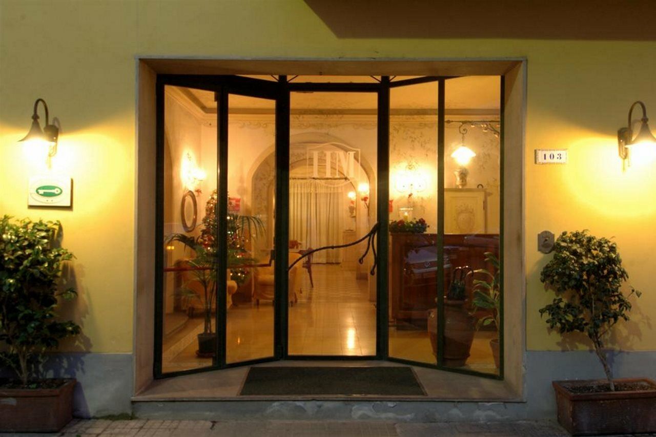 Hotel Moderno Pise Extérieur photo