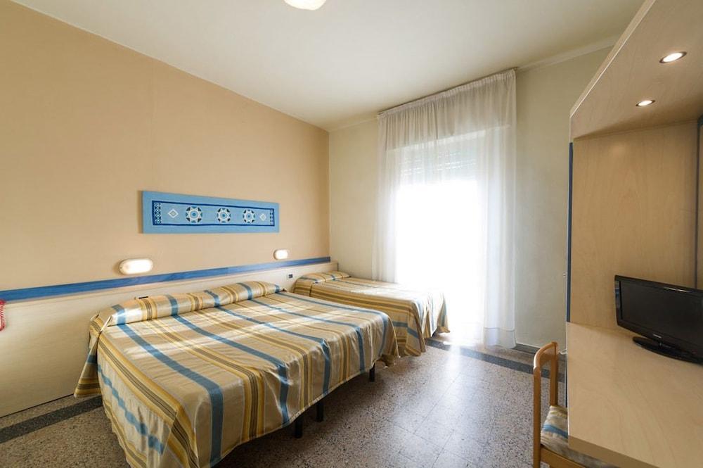 Hotel Moderno Pise Extérieur photo