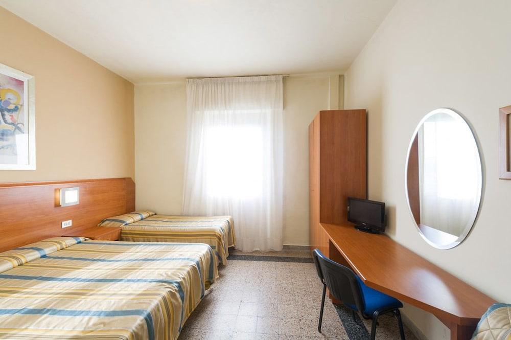 Hotel Moderno Pise Extérieur photo