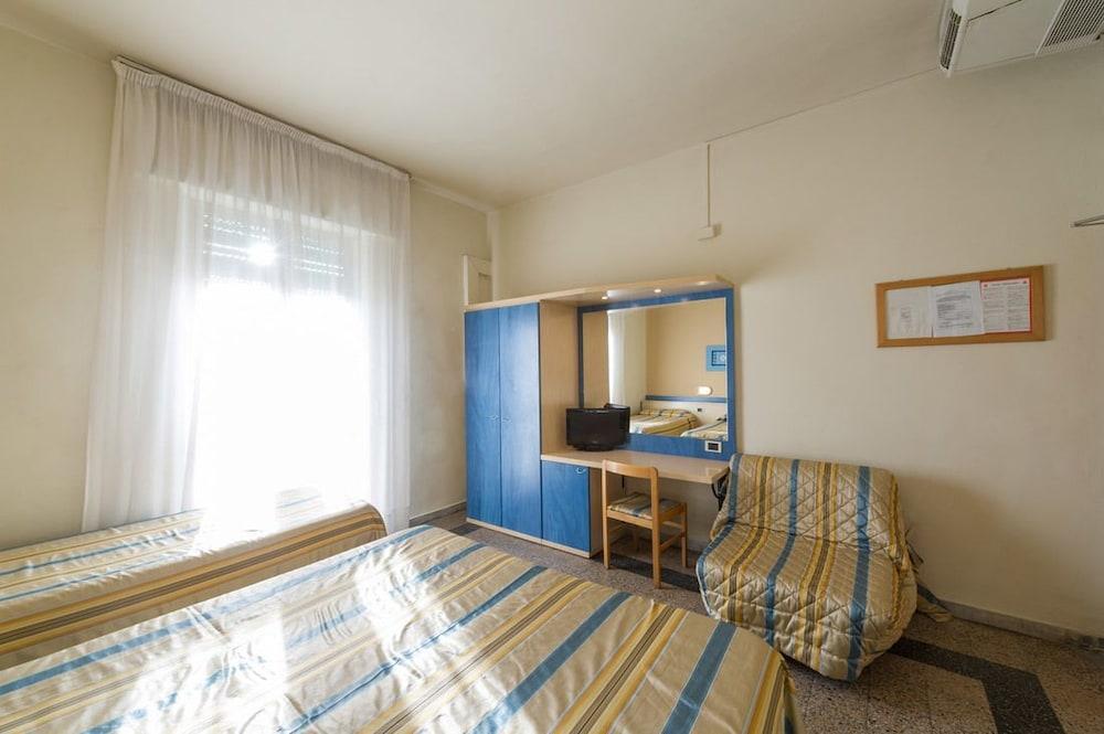 Hotel Moderno Pise Extérieur photo