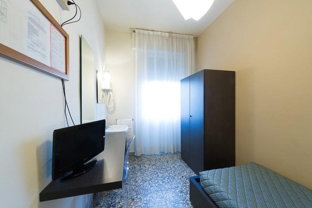 Hotel Moderno Pise Extérieur photo